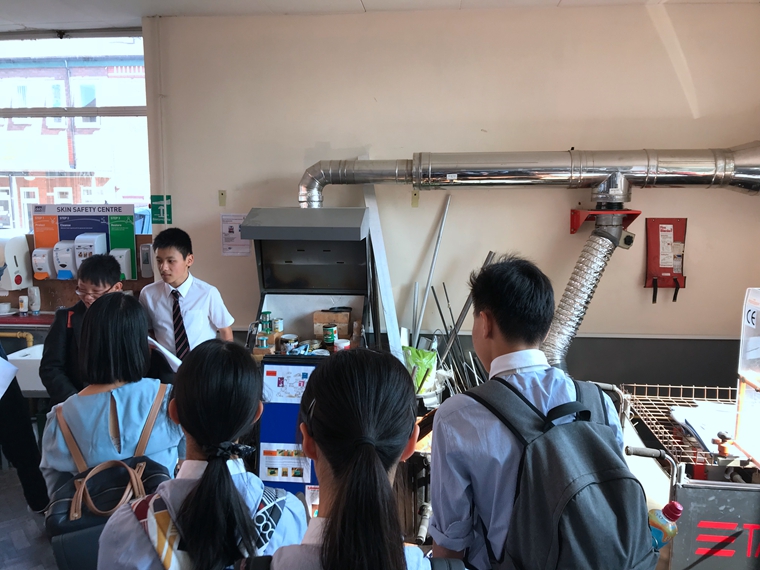 参观男子学校1.jpg